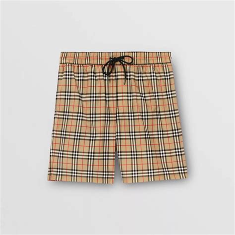 Saldi Pantaloncini Burberry da Uomo: 45+ Prodotti .